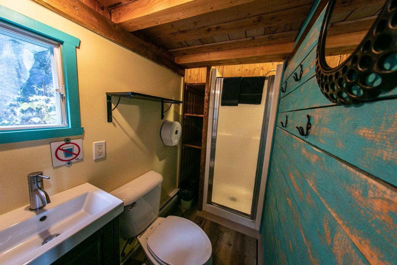 Auberge Festive Sea Shack Sainte Anne-des-Chênes Eksteriør billede